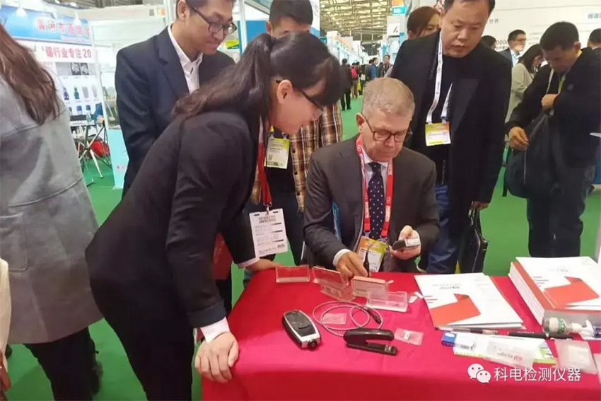 戳我试试
